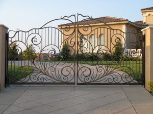 kované vchodové brány